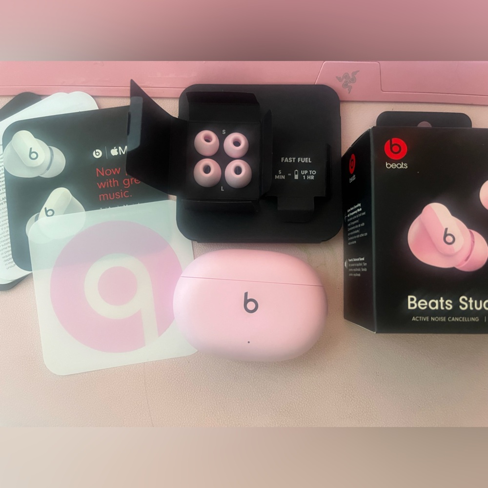 Studio Beats Pink Wireless Earbuds